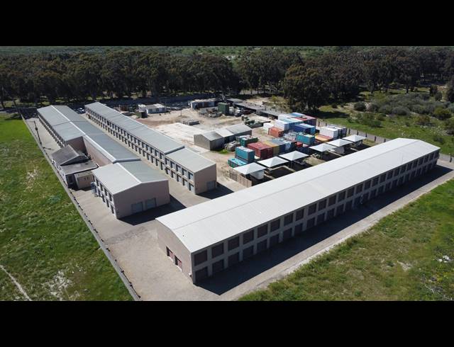 29,000M² INDUSTRIAL YARD FOR SALE IN CAPE FARMS